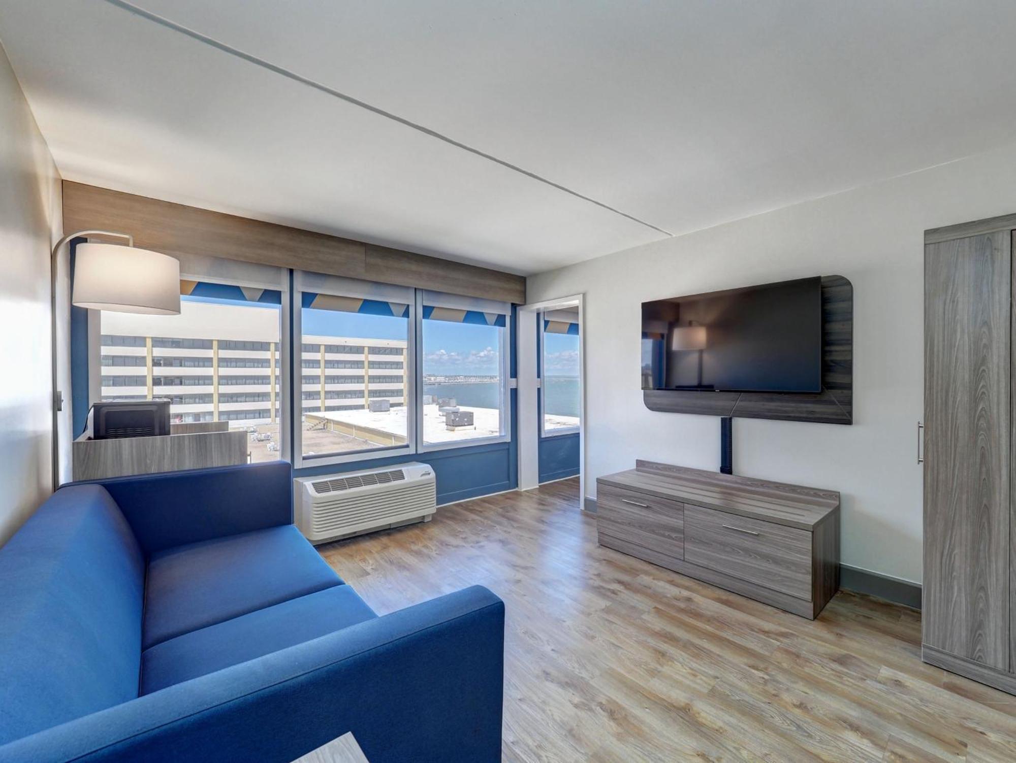 Holiday Inn Express Corpus Christi - Beachfront By Ihg Εξωτερικό φωτογραφία