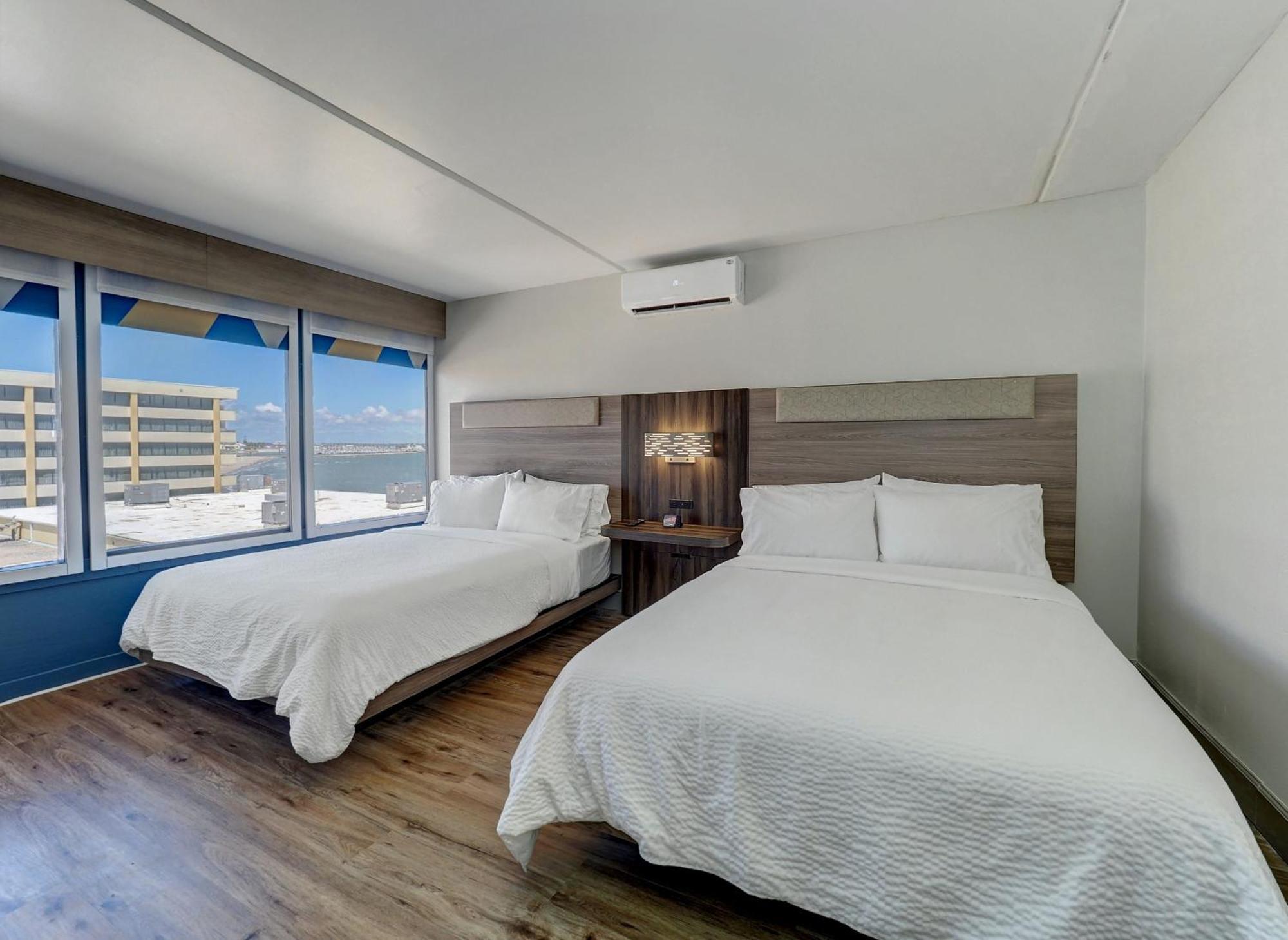 Holiday Inn Express Corpus Christi - Beachfront By Ihg Εξωτερικό φωτογραφία
