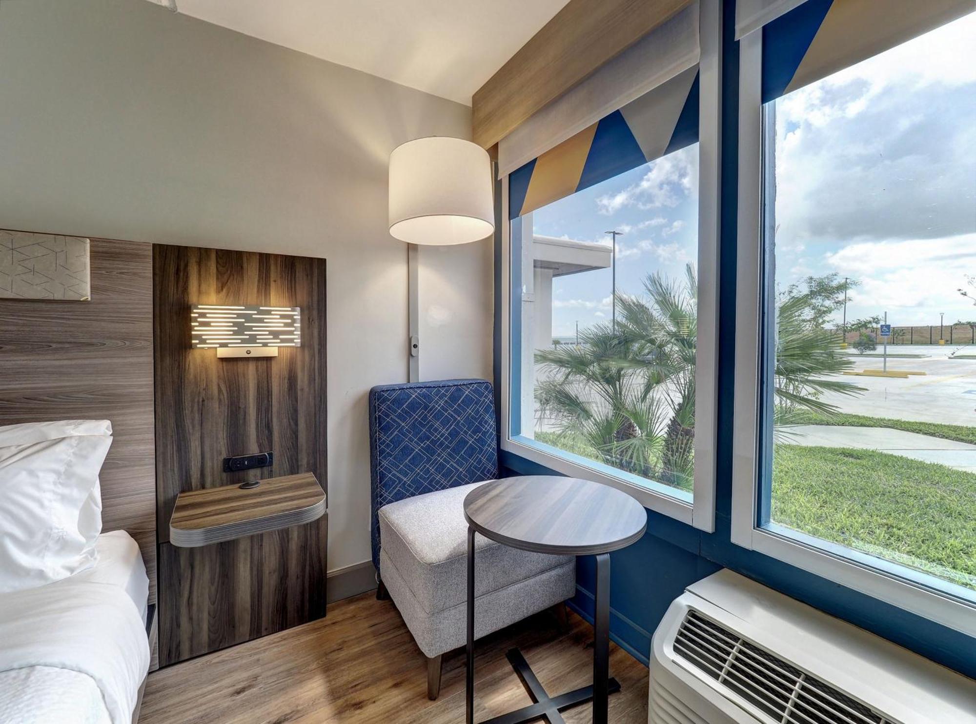 Holiday Inn Express Corpus Christi - Beachfront By Ihg Εξωτερικό φωτογραφία