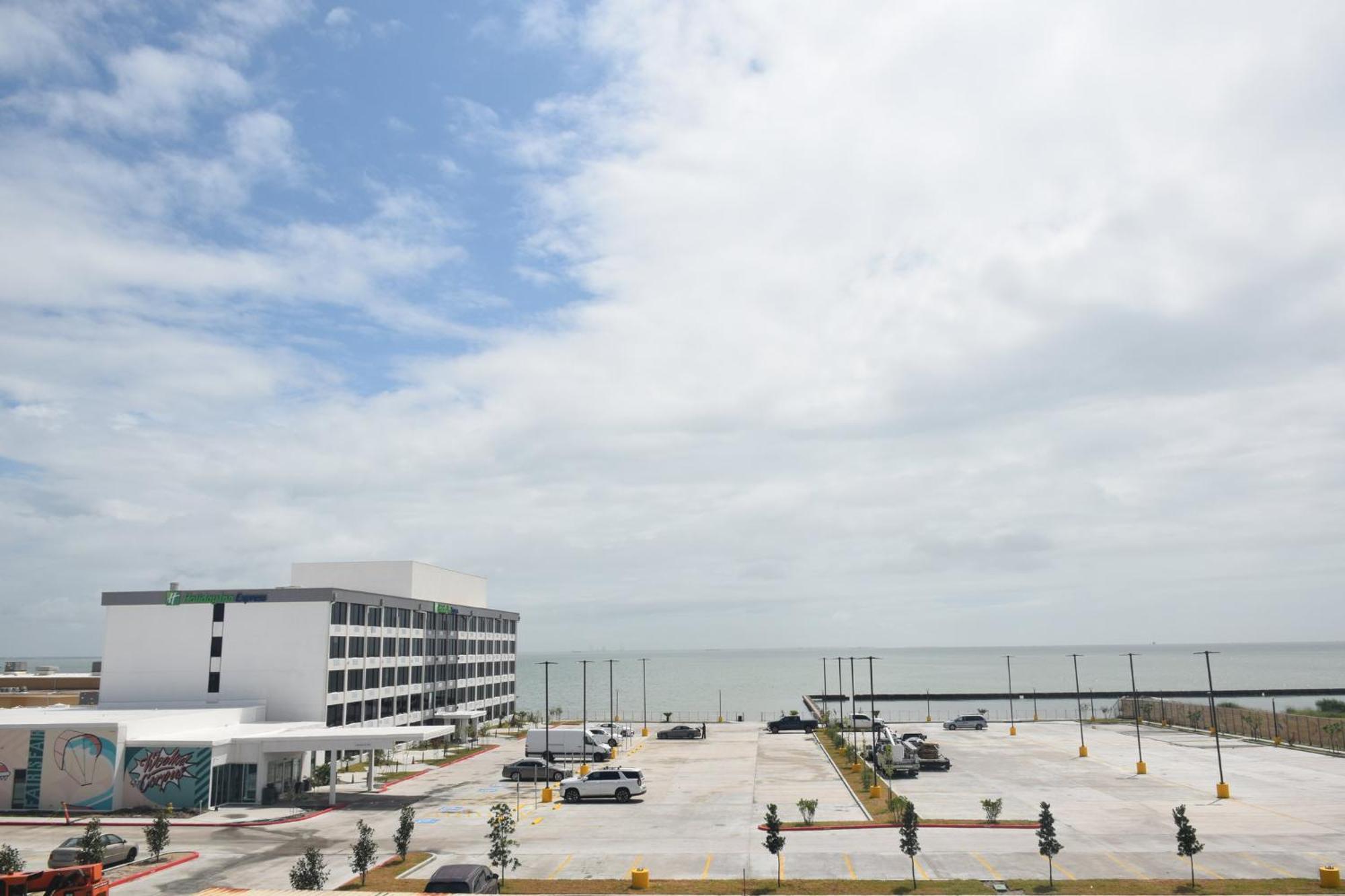Holiday Inn Express Corpus Christi - Beachfront By Ihg Εξωτερικό φωτογραφία