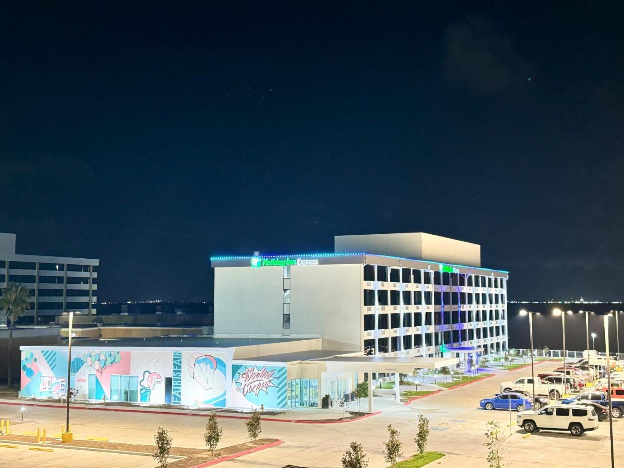 Holiday Inn Express Corpus Christi - Beachfront By Ihg Εξωτερικό φωτογραφία